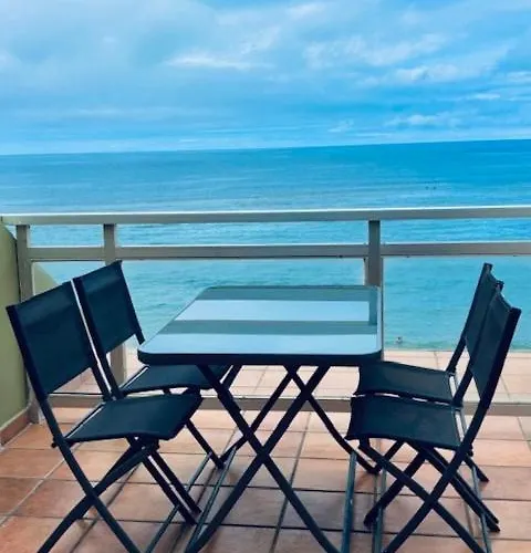 First-line Canteras Appartement *